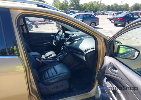 2015 Ford Escape Titanium из США, поврежденный, VIN 1FMCU0J93FUA86089